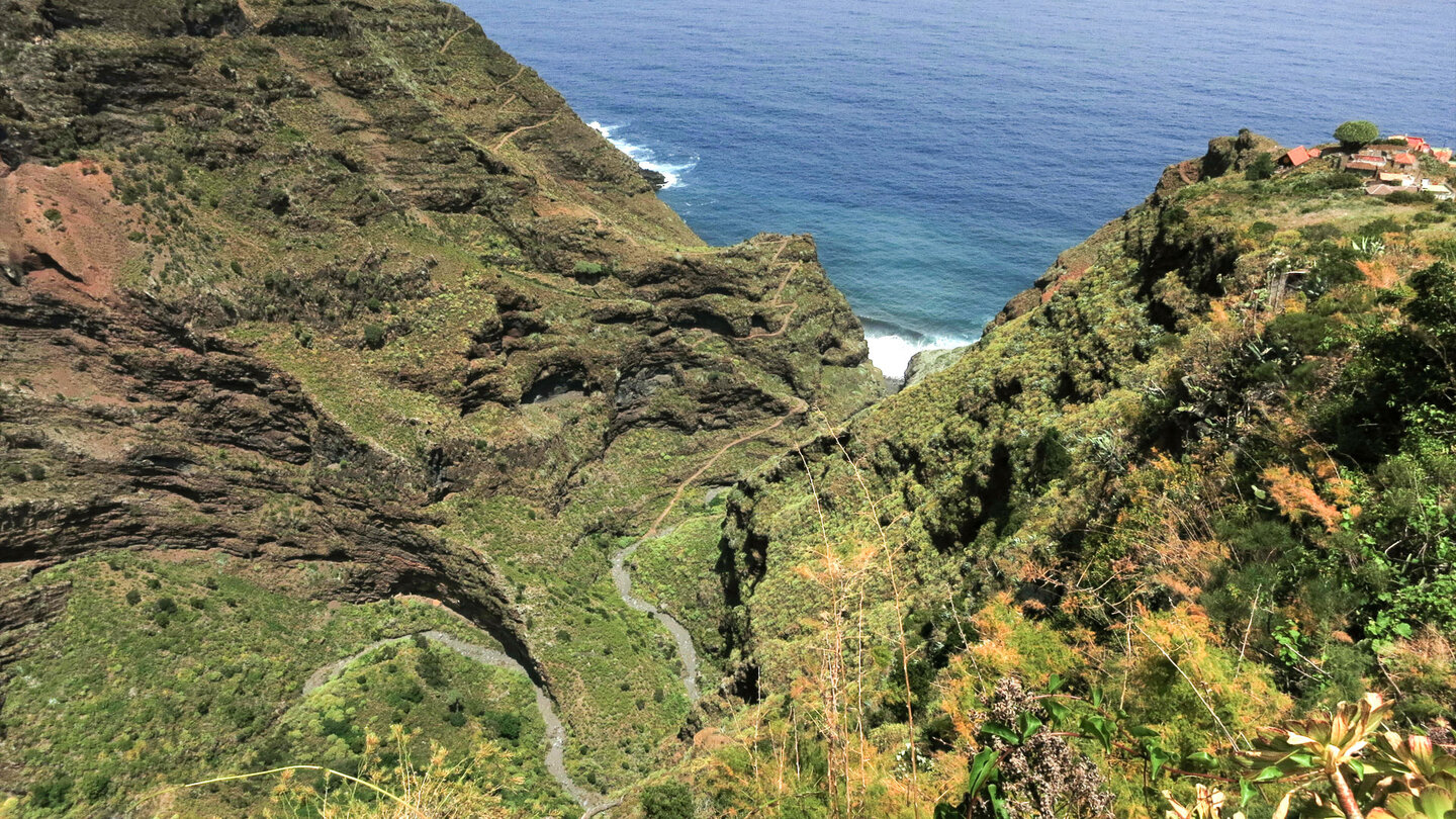 Wanderweg durch den Barranco Fagundo – grüne Schlucht im Norden La Palmas