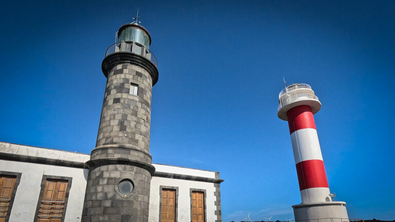 Zwei Leuchttürme, zwei Epochen – der alte und der neue Faro de Fuencaliente