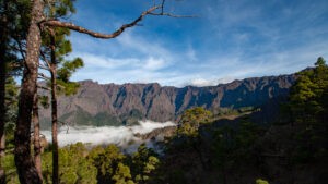 Ausblicke von La Cumbrecita in die nebelverhangene Caldera de Taburiente