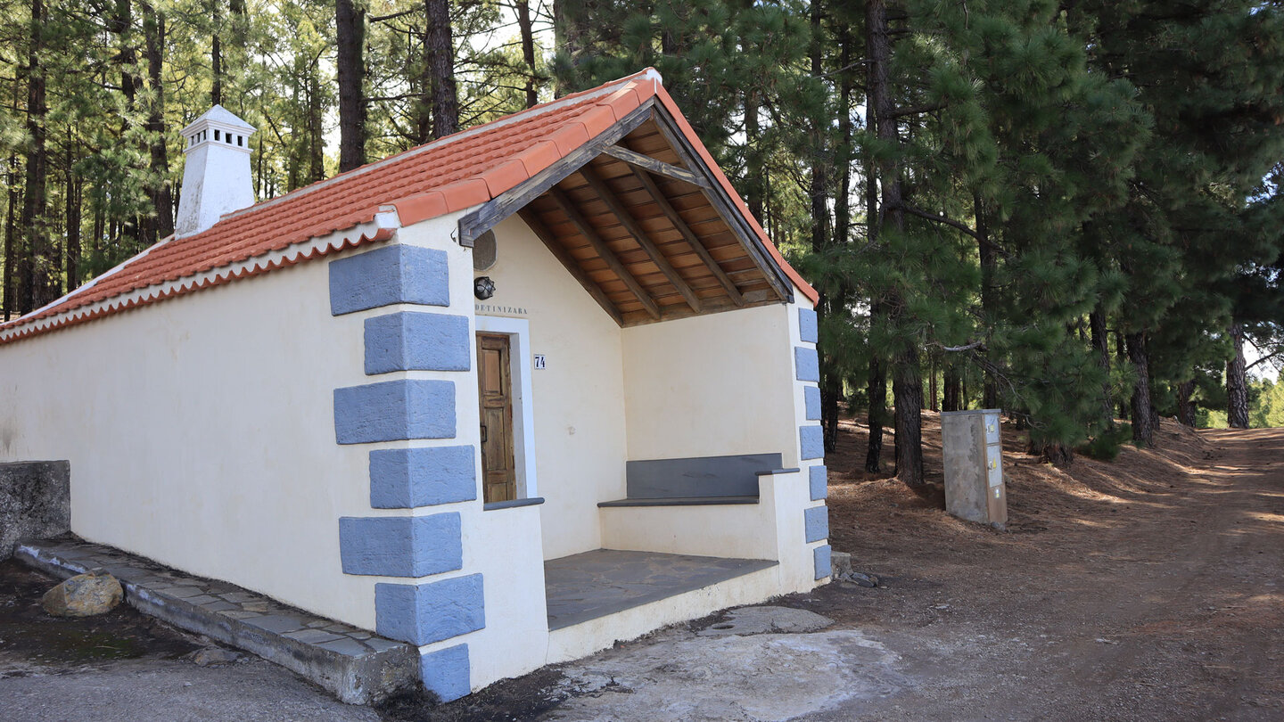 Schutzhütte Refugio Tinizara entlang der Wanderroute PR-LP 12.1