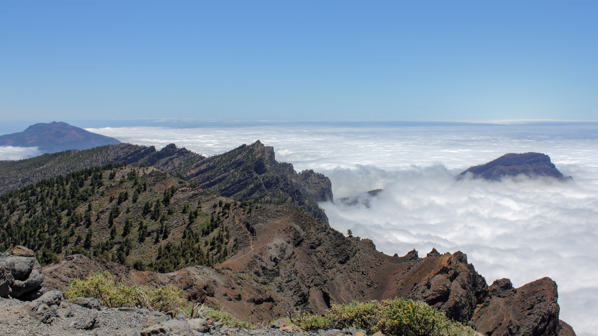 Kammwanderung Caldera de Taburiente über dem Wolkenmeer