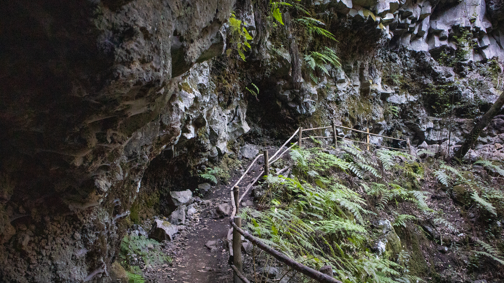 Der Wanderweg durch die Caldera de Agua gehört zu den lohnenswertesten Routen im Norden La Palmas