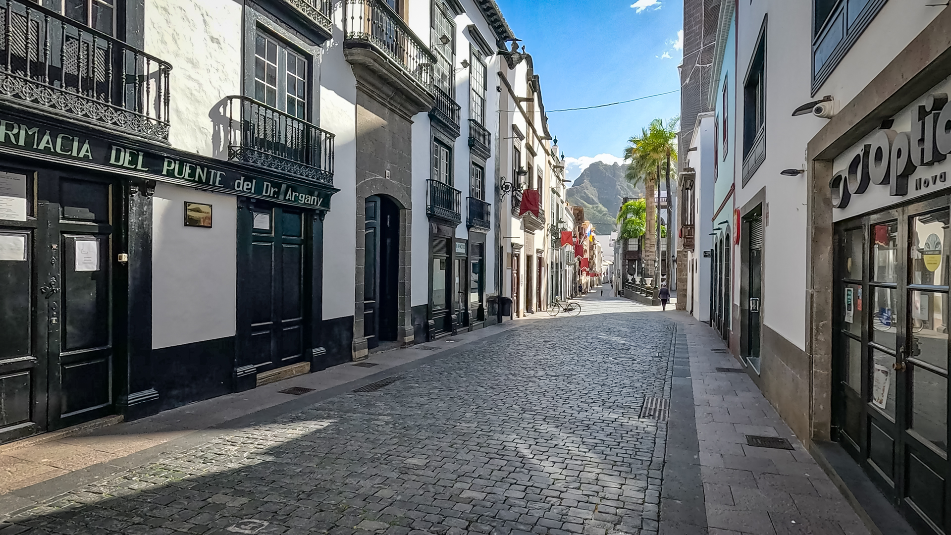 Historische Einkaufsstraße mit irischem Namen im Herzen von Santa Cruz de La Palma.