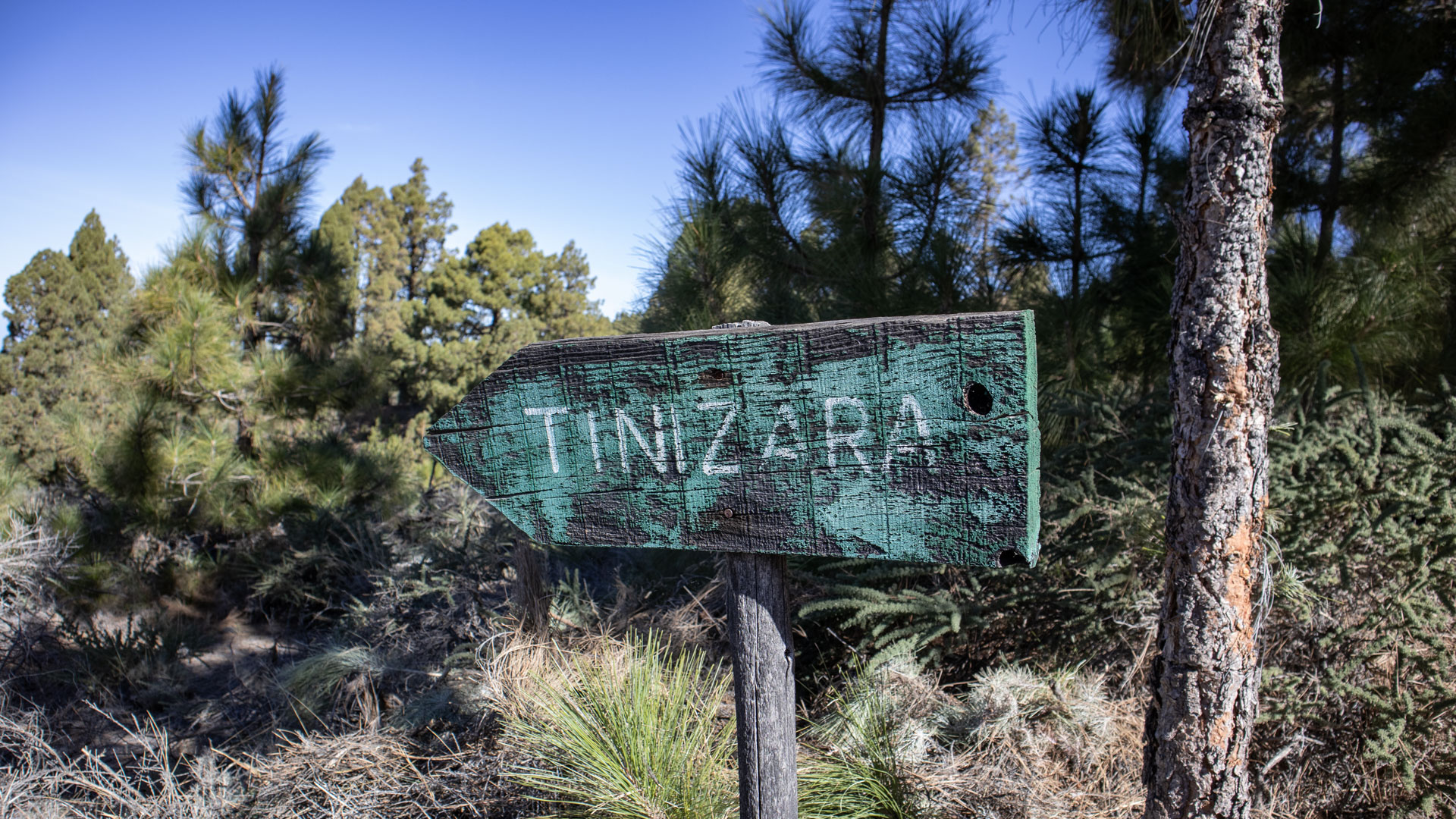 Wanderwegweiser nach Tinizara