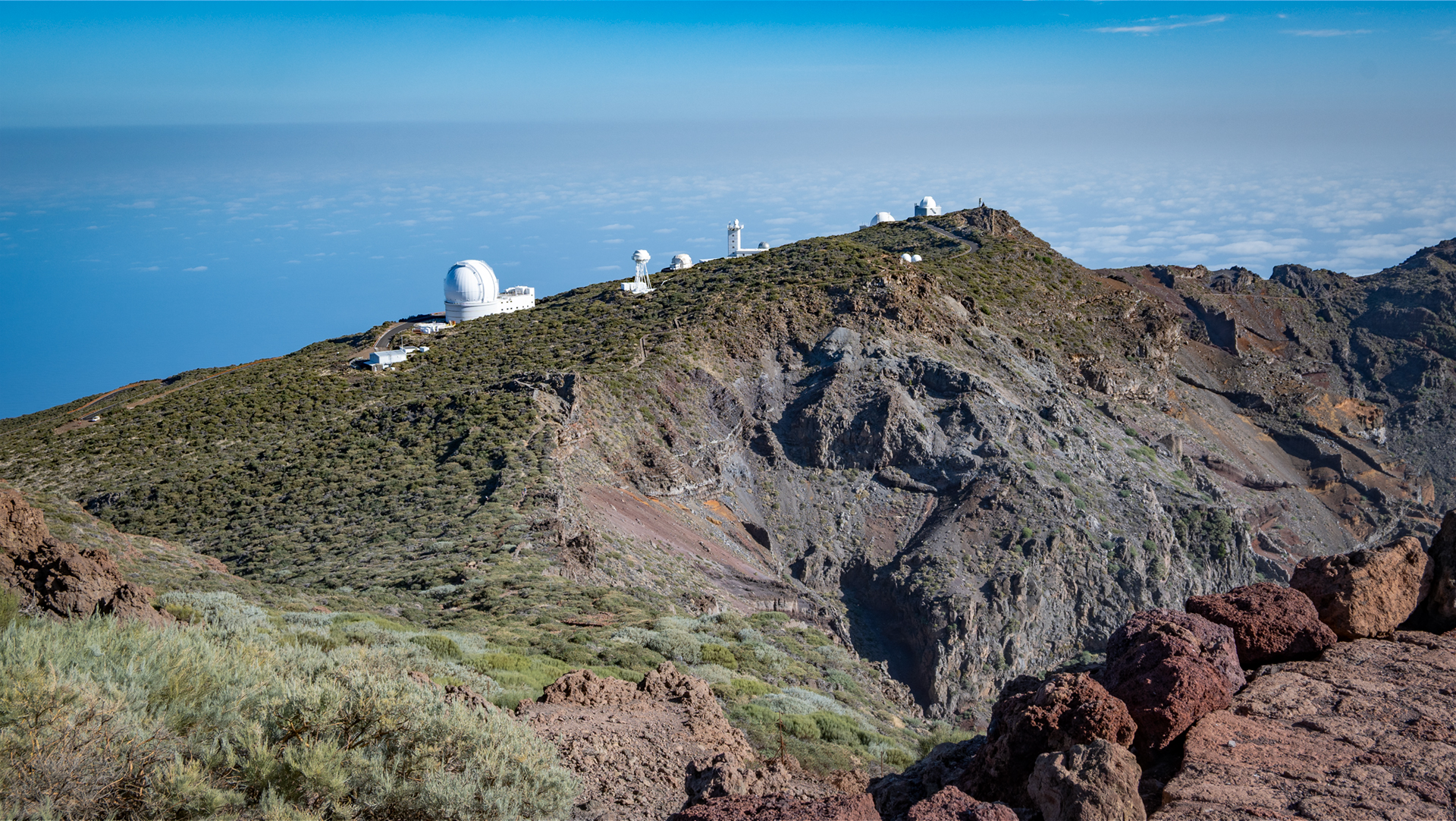 Das Observatorio Astrofísico del Roque de los Muchachos auf 2426 Metern